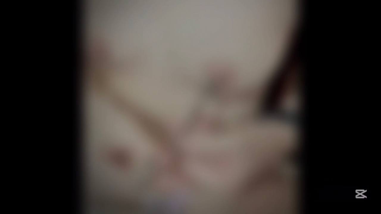 横に開いたニップルピアスに縦ピアスを追加！（ショート動画） gallery photo 3