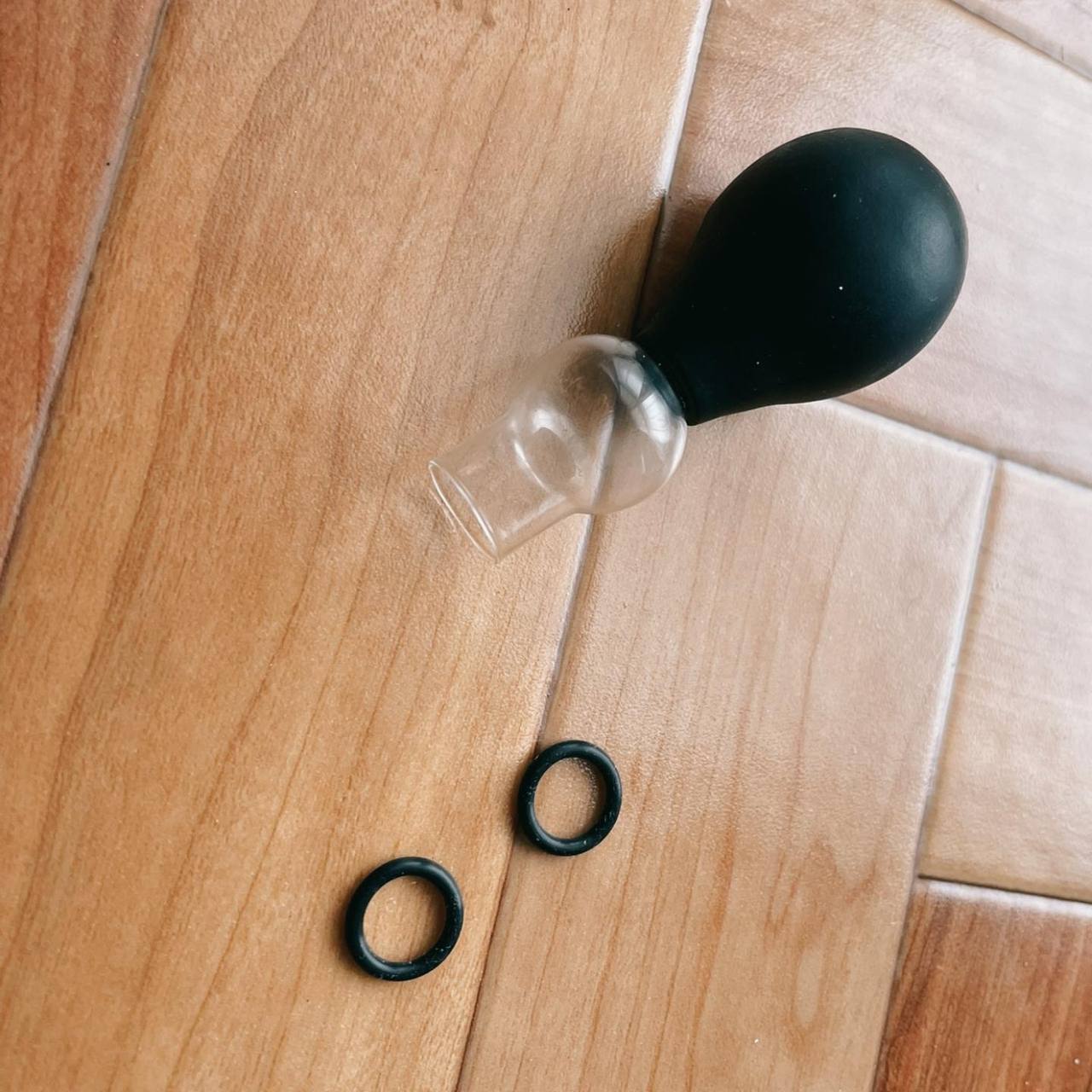 乳首リングは感度良すぎて脱出チャレンジ失敗　Nipple rings are too sensitive so her failed the challenge gallery photo 1
