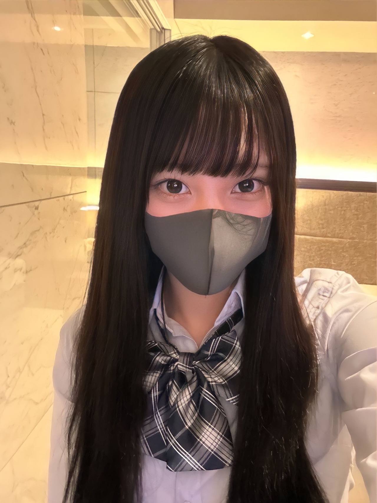 【今年最後に史上最高奇跡の美女が登場！】黒髪Fカップゆあちゃん！ 特別に了承してくれた1度限りのお宝映像です。 gallery photo 1