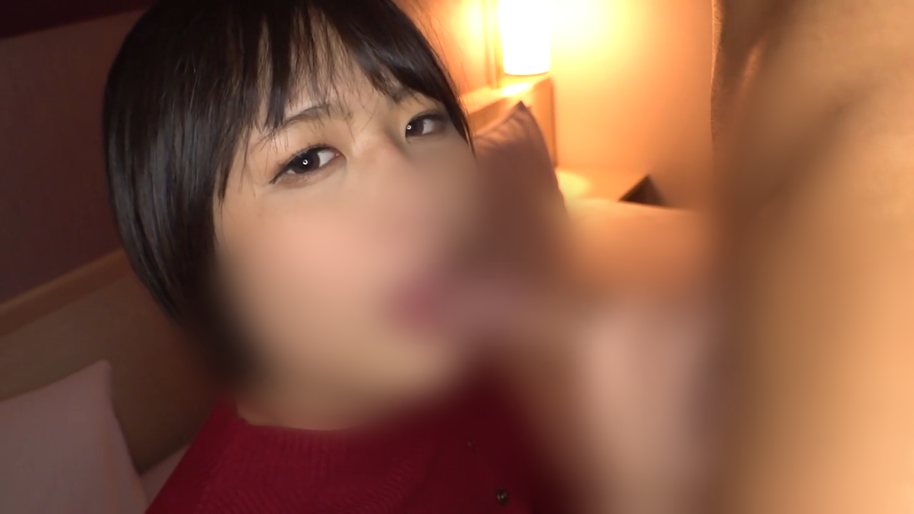 【ハメ撮り】ショートカットの清楚系Gカップ**。カメラ目線で濃厚フェラチオがめちゃくちゃエロかったｗｗｗ gallery photo 2