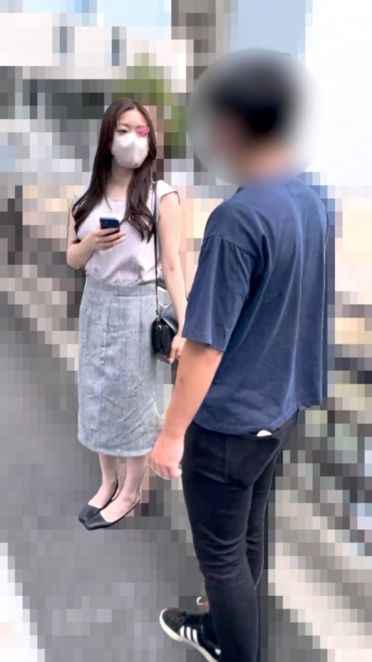 複数人お触り/密室でOL風美女を裸に…/オッパイを揉みしだき、パイパンマンコ丸見え持ち上げ gallery photo 3