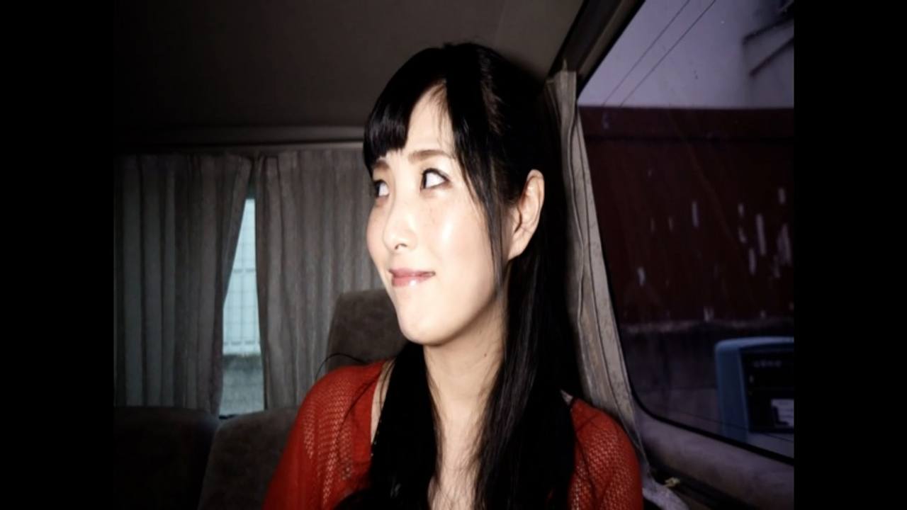 【ナンパ De SEX】「貴方ごめんなさいぃぃ～…」ご近所で人目を避けつつ、流されてセックス…そしてまさかのAV進出！【10/18】 gallery photo 3