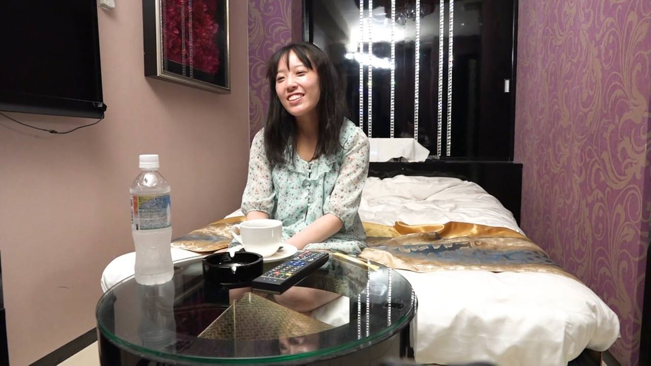 【顔出し】保育士(25)をホテルに連れ込みSEX gallery photo 2