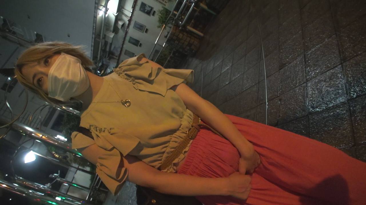 初回限定版3000➡980 　【素人ハメ撮り】 食事で意気投合ギャルと即ハメ動画 gallery photo 1