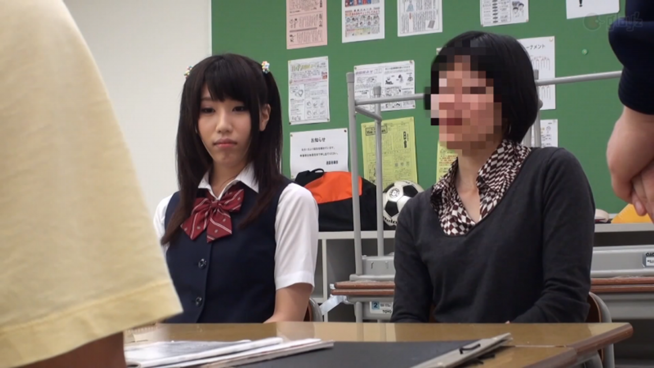 【悶絶】声出したらバレちゃう…でも…制御できない***が声を我慢しながら本気で逝く！　その1 gallery photo 6