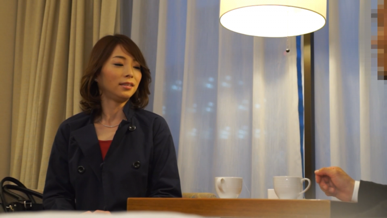 PR/文句なしの美人＆仕草も美しなセレブ妻！男ココロをくすぐるプロな彼女のはしたない姿、ナンパからのカメラに収めてお届けです♡　その12 gallery photo 6