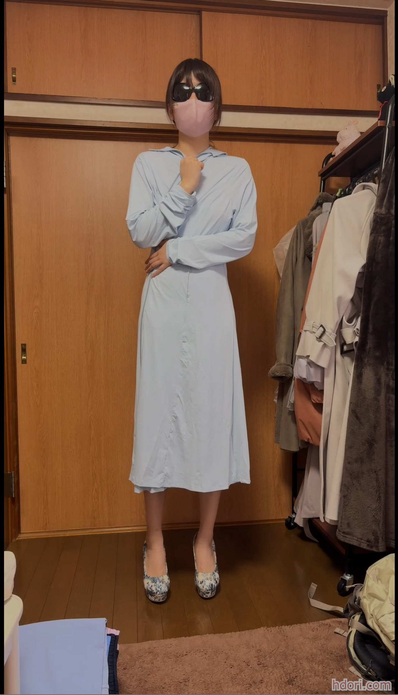 コンビニで野外露出オナニーする練習 gallery photo 4