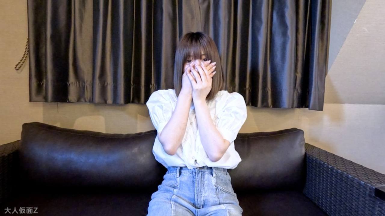 ななみ(19)160cm44kgついに顔出し可愛いです。クスコで開いてクリ責めしてピクピクする膣を観察し、長時間のおもちゃ責めしてアナル中出ししました。 gallery photo 6