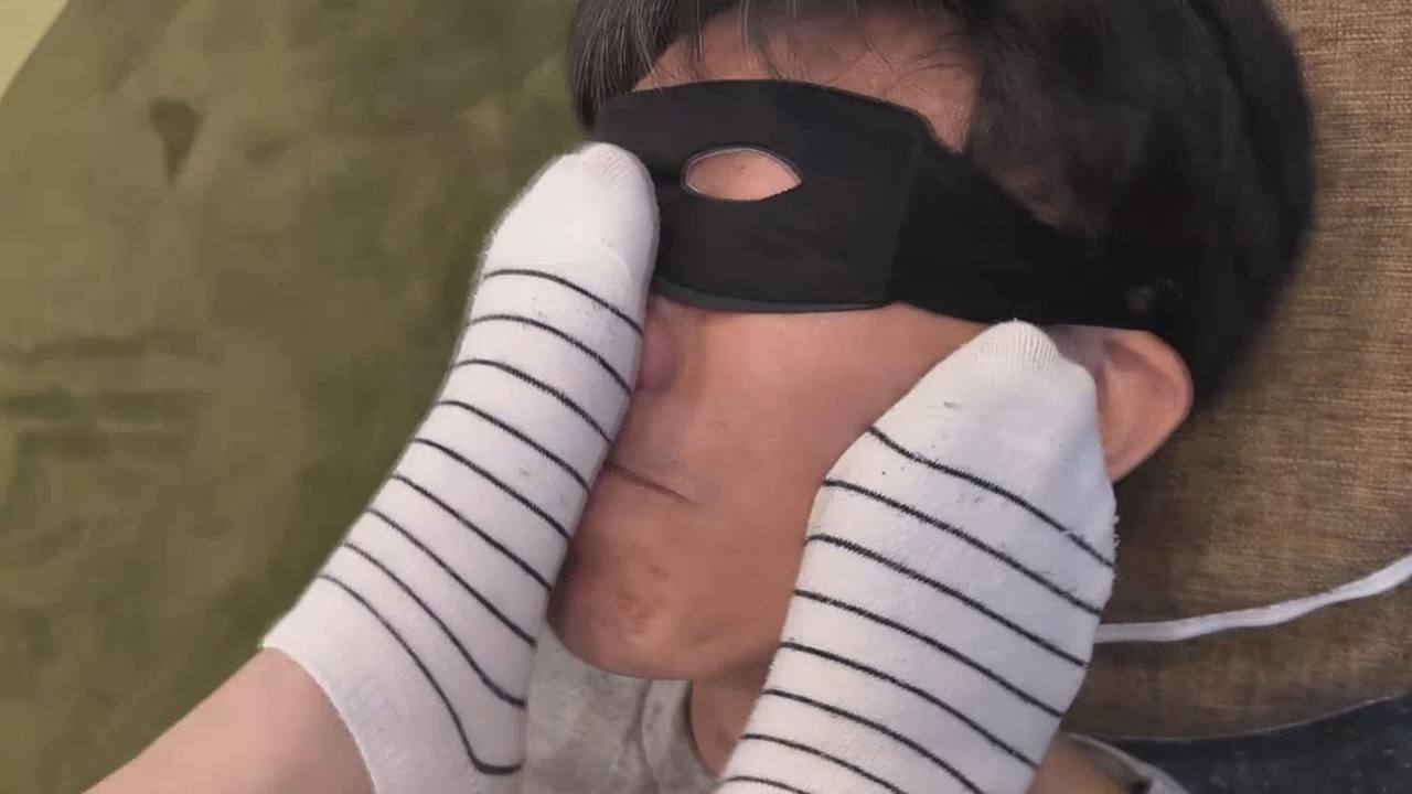 あみちゃんの顔面ペダル踏みくっさーい私物ソックス編 gallery photo 8