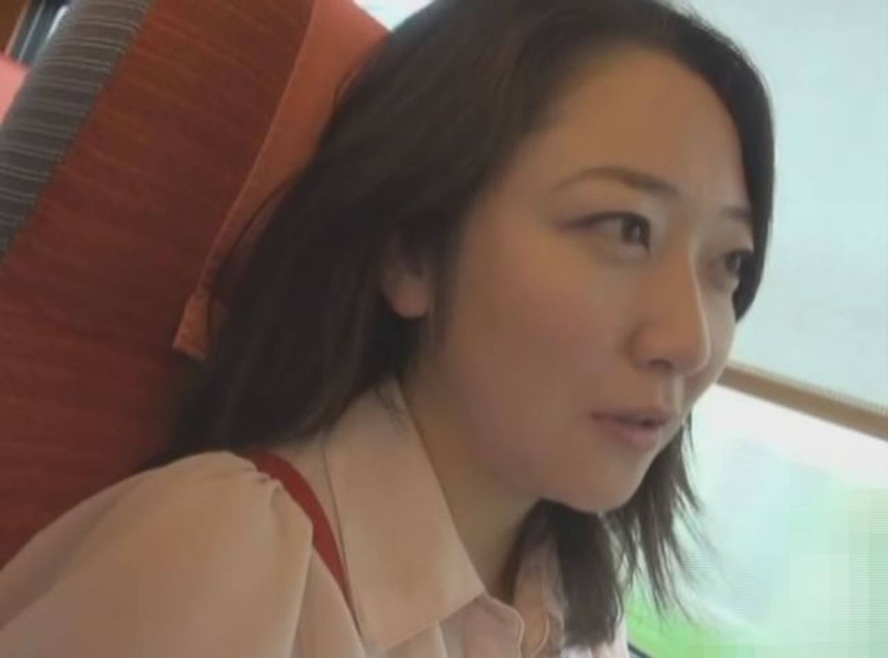 人妻たちの秘めた想い「わたしは、妻である前に一人の女…抱かれたい時だってあるの…」　旦那以外の肉棒を欲しがる人妻２名 その６ gallery photo 6