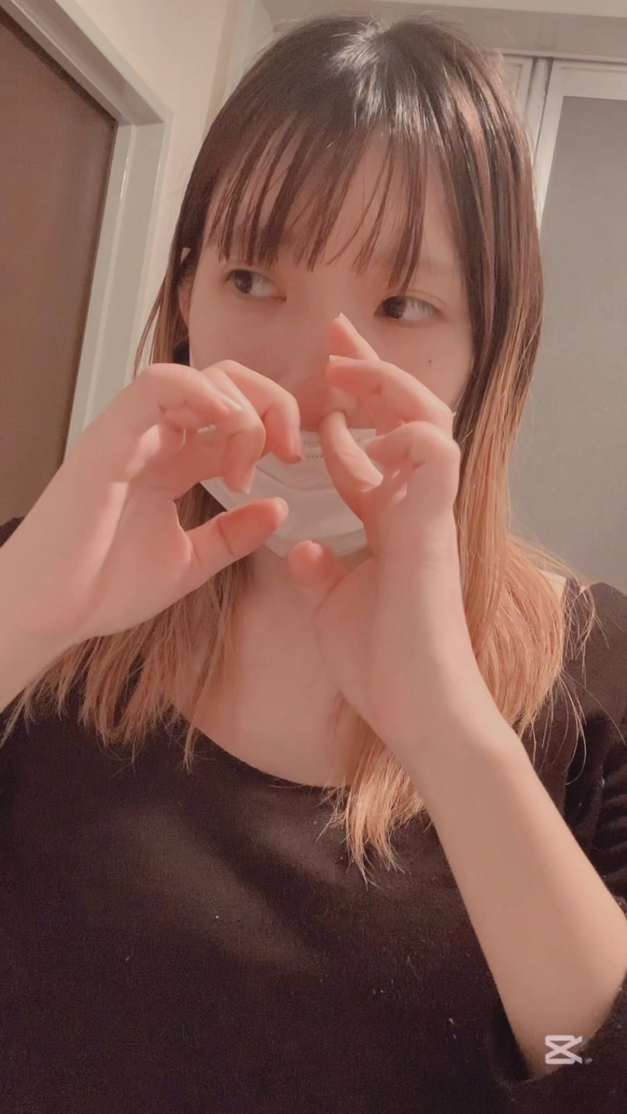 鉄の鼻輪で鼻の形を変形！どれが好き？（ショート動画） gallery photo 3