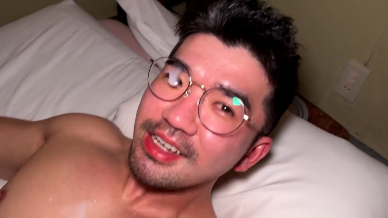 彼氏が希望した3P相手は、 顔出し完全NGバリタチマッチョ gallery photo 10