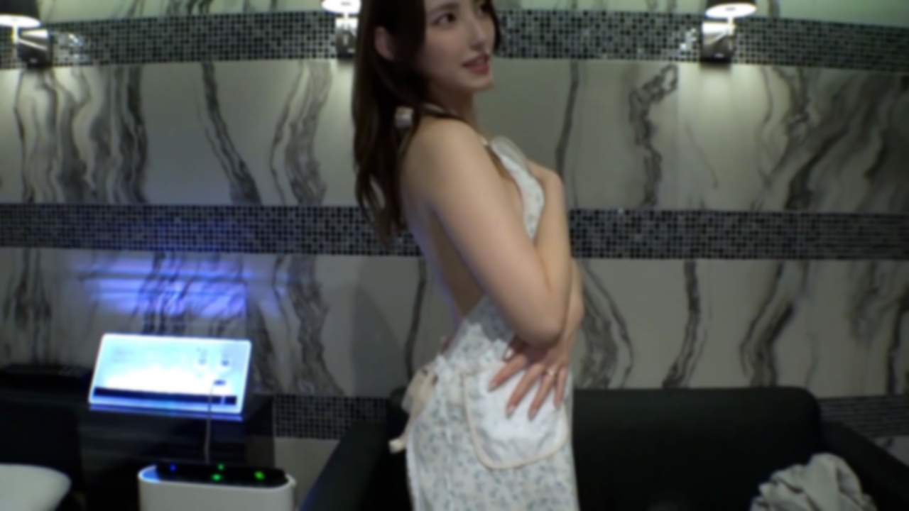現国内線CA。解雇覚悟の個人出演で中出しまでした動画。‐早期購入推奨‐ gallery photo 1