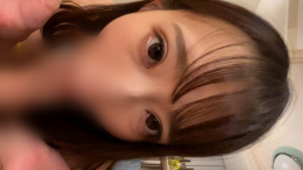 【素人／個撮】20歳茶髪ゆる巻きロングの清楚美女。透明感ヤバすぎる美乳スレンダーボディを激ピスハメ撮りセックス。 gallery photo 1