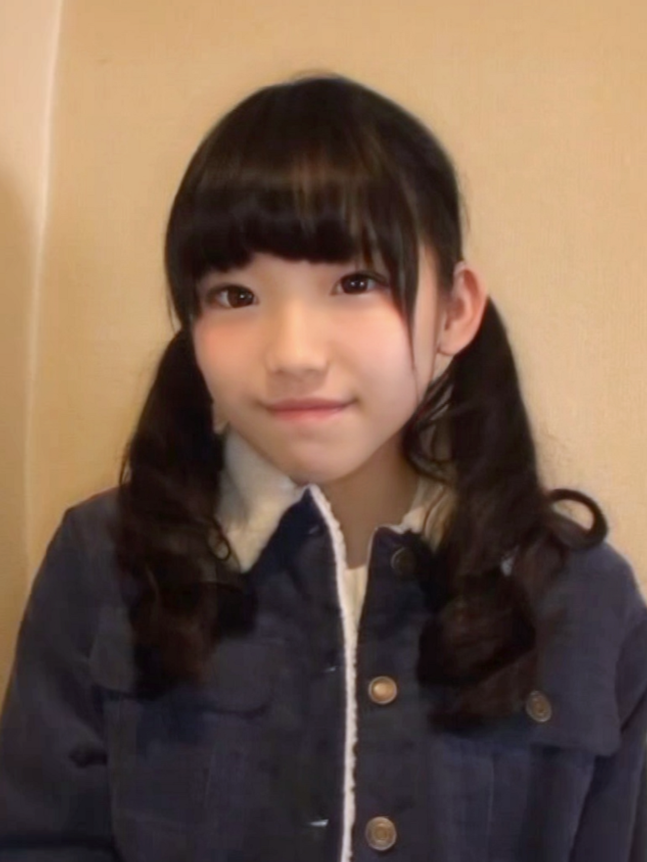 ※在庫限り※139cmの純潔天使!18歳なったのあの有名*役。卒業直後にまさかの高額オファー成立。禁則級の小さなカラダにガン突き2連射精映像※数量限定先着順で原版送付 gallery photo 3