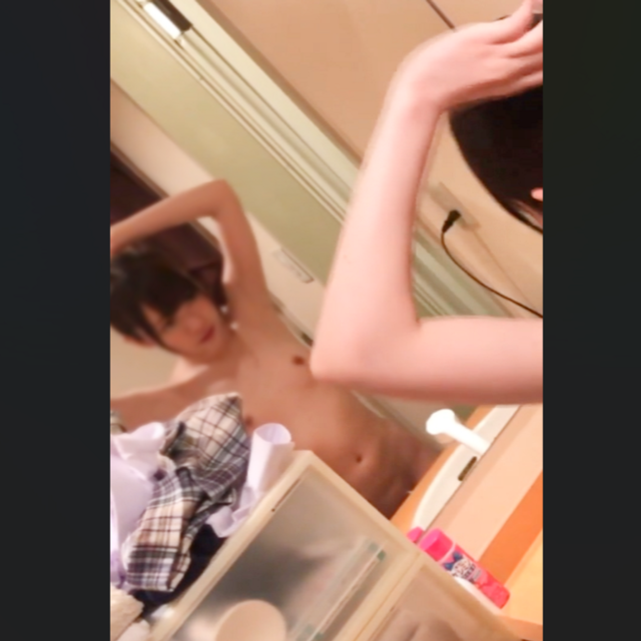 【ガチ】激ヤバ自撮り 18歳の塾生と禁断のイチャラブSEX自撮り  gallery photo 2