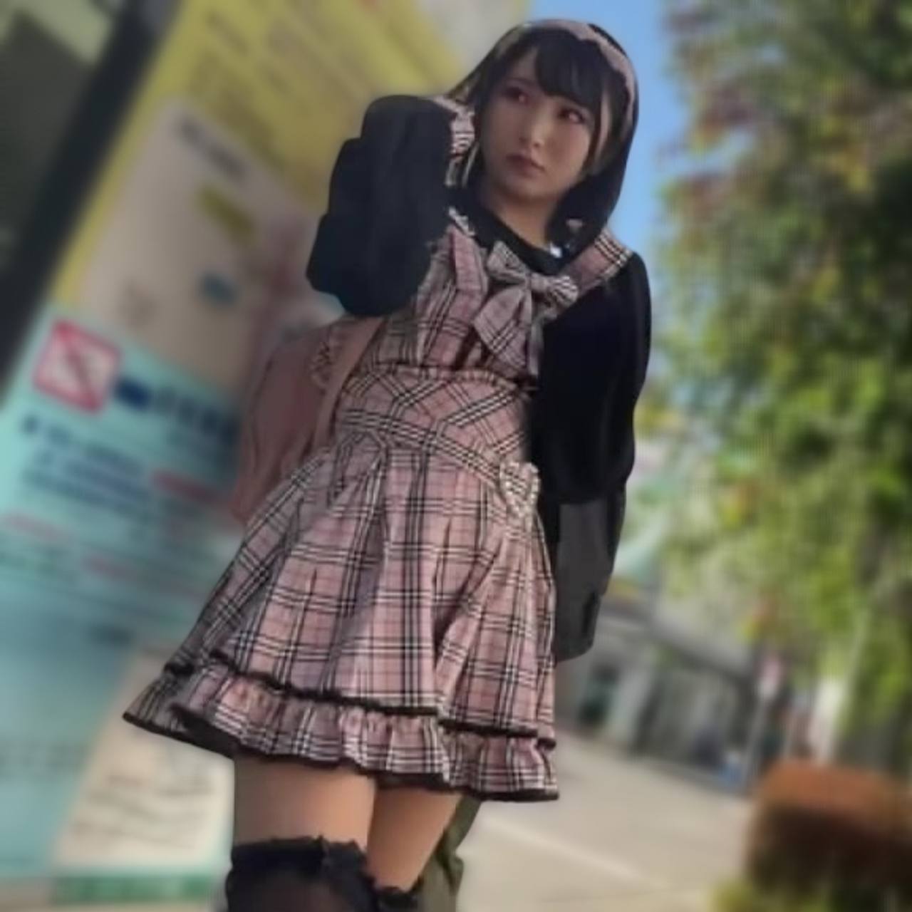 【初撮影/期間限定】19歳、低身長143cmの天使降臨。喉奥までチンポ挿入+Bカップ美乳パイパンに中出し gallery photo 1