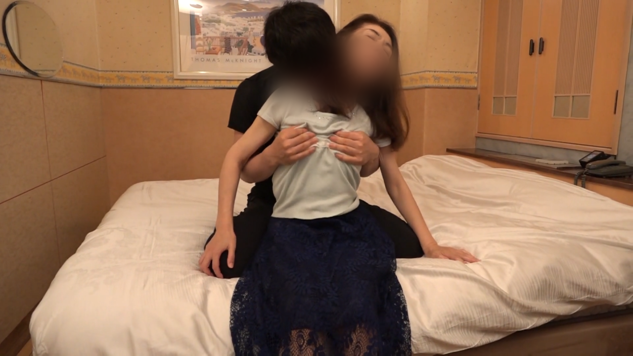 【個撮・熟女】清楚で優しい五十路専業主婦。旦那を忘れて、他人棒に大興奮する奥さんがエロすぎた。 gallery photo 1