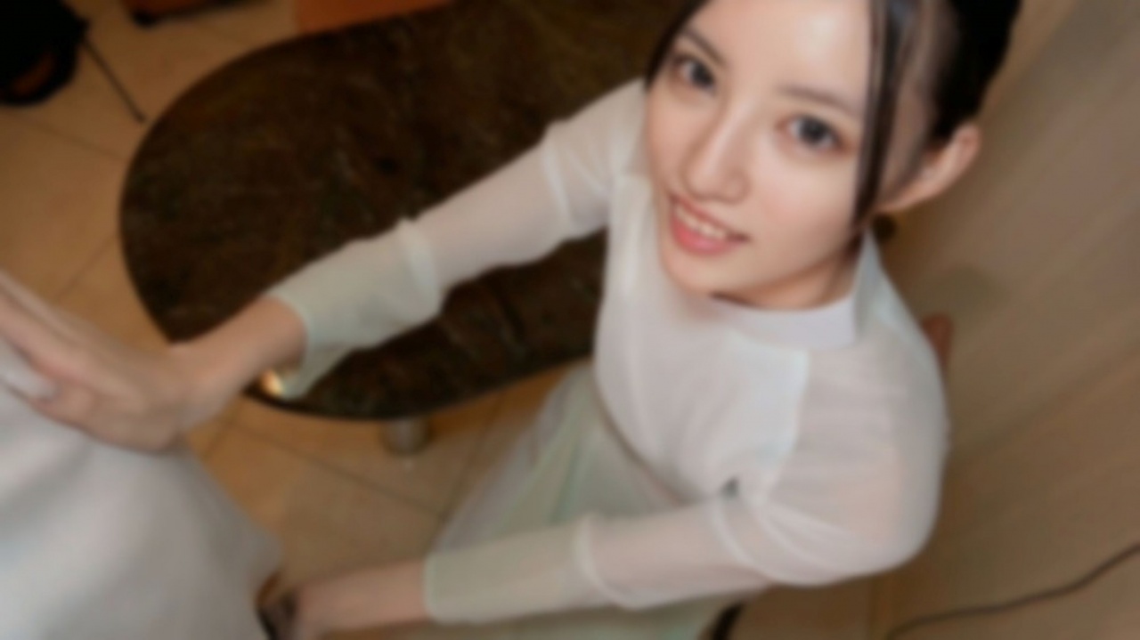 【無】最強ビジュアルのスレンダー美女！タイトなア〇ザイ着衣で美人度爆上げ⤴　ゴックン、大量顔射、中だしの計三発　※特典高画質 gallery photo 1