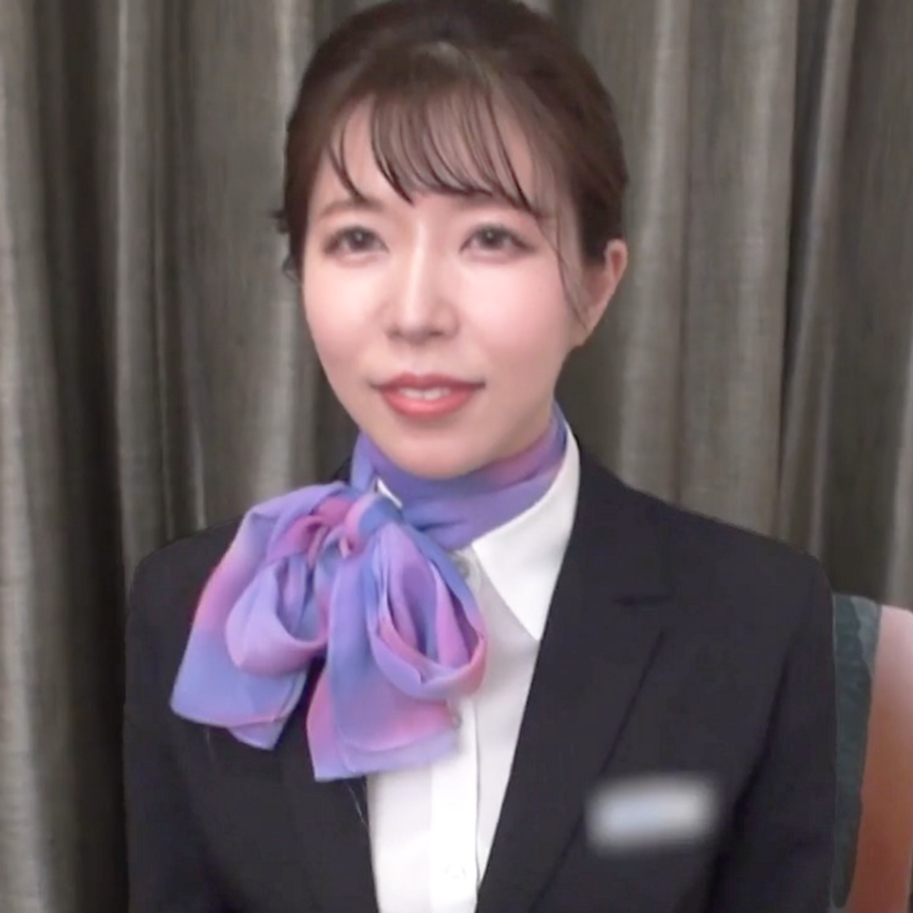 大手航空会社に勤める美人CAによる筆おろし動画。童貞君も***大量射精。 gallery photo 2