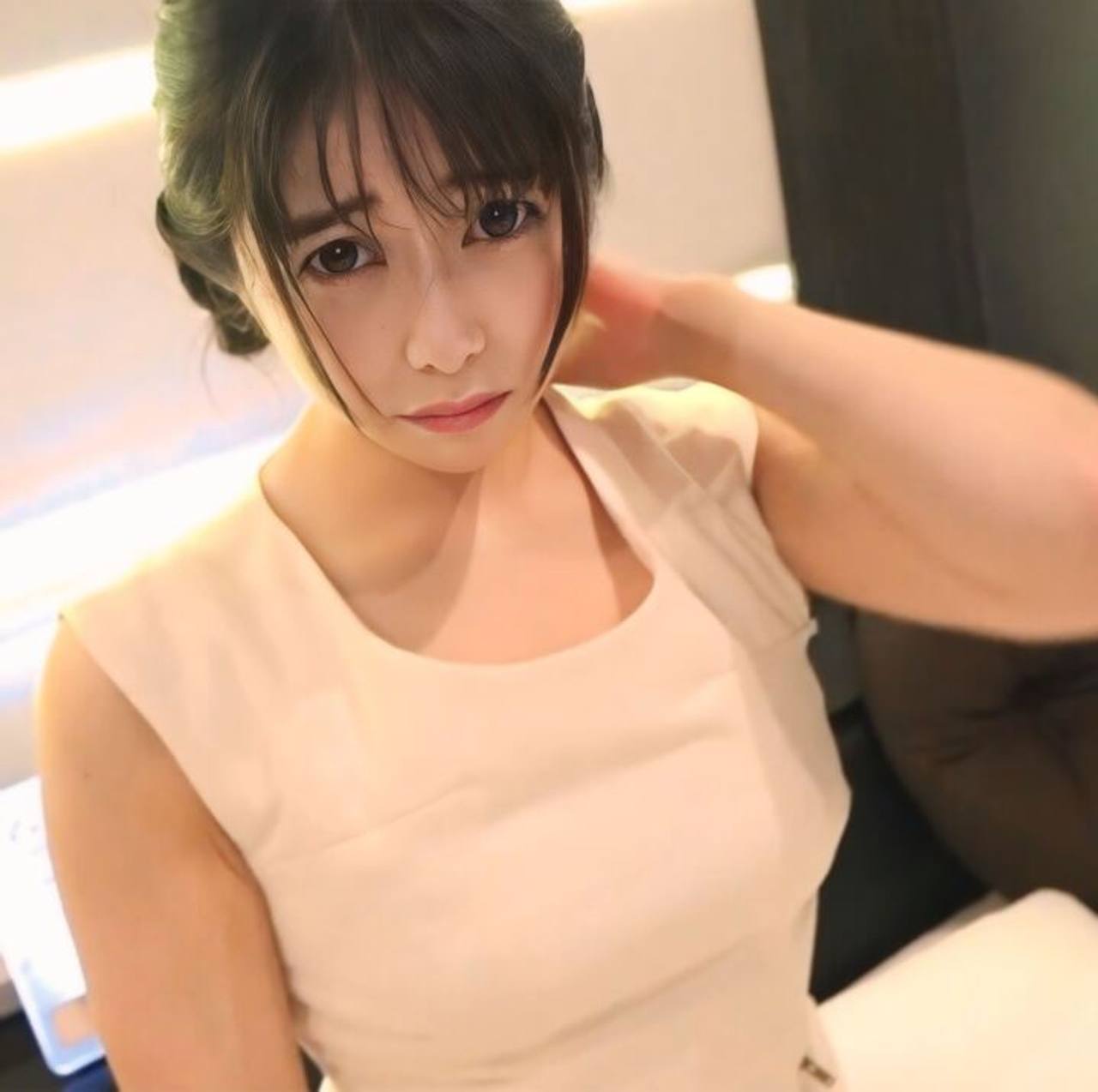 【⚠過激注意⚠】※在庫限り※ おっとり清楚な控えめ美人。本能引き出す過激プレイ。 膣奥貫き性欲爆発。剛毛マンコに濃厚中出し。 gallery photo 1