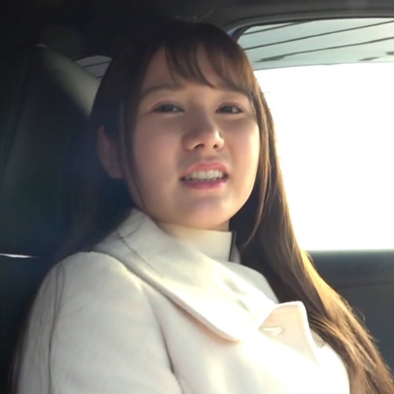 【完全顔出し】彼氏持ちの美女と初撮り gallery photo 1