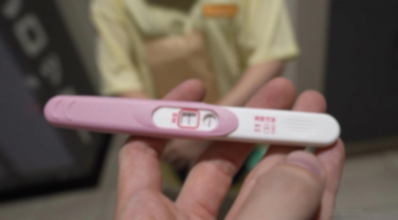 3日間!70OFF!【複数】【絶望の狭間 望まない妊娠】『同情するなら金をくれ』 妊娠の根源となったSEXを記録した貴重映像。猿ぐつわを装着した醜態、顔射、追撃中出し、肉便企画で孕んだ哀れな。。。 gallery photo 1