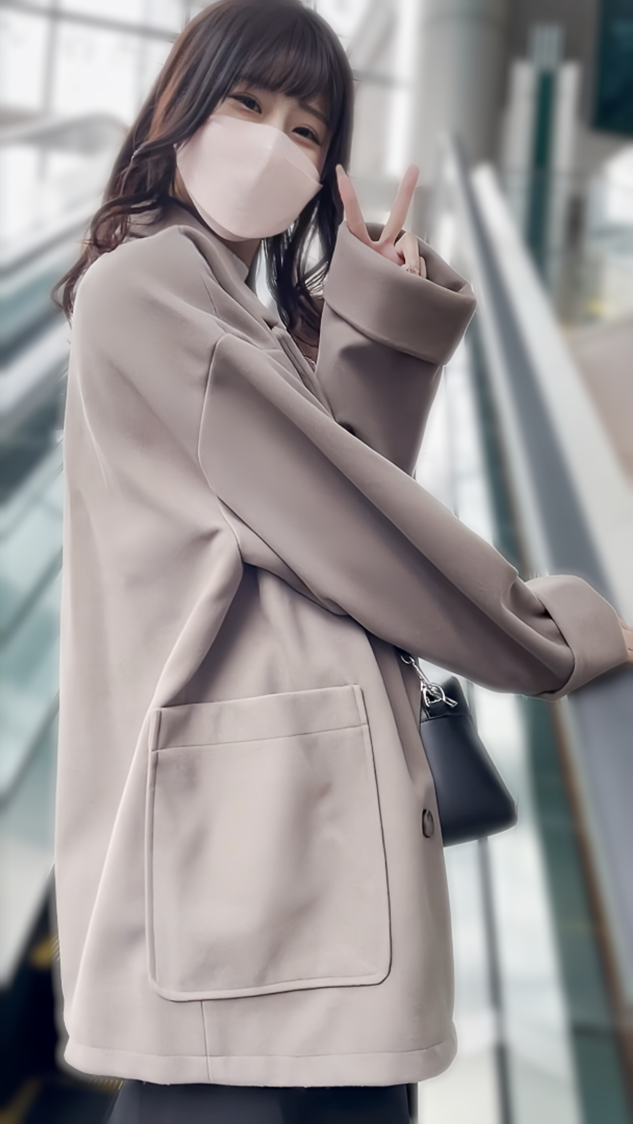 【美女OL・中出し性行為】表参道に勤務する美人OL。Fカップのスレンダーな体をハメ倒すハードな連続生中映像。※在庫限り gallery photo 1