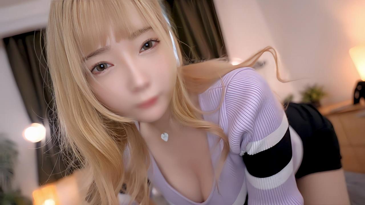 【金髪ギャル人妻】天然Gカップの2児の若妻。童顔ムチエロボディの上玉に欲情が抑えきれずに濃厚NTRハメ撮りで中出し性行為。※在庫限り gallery photo 1