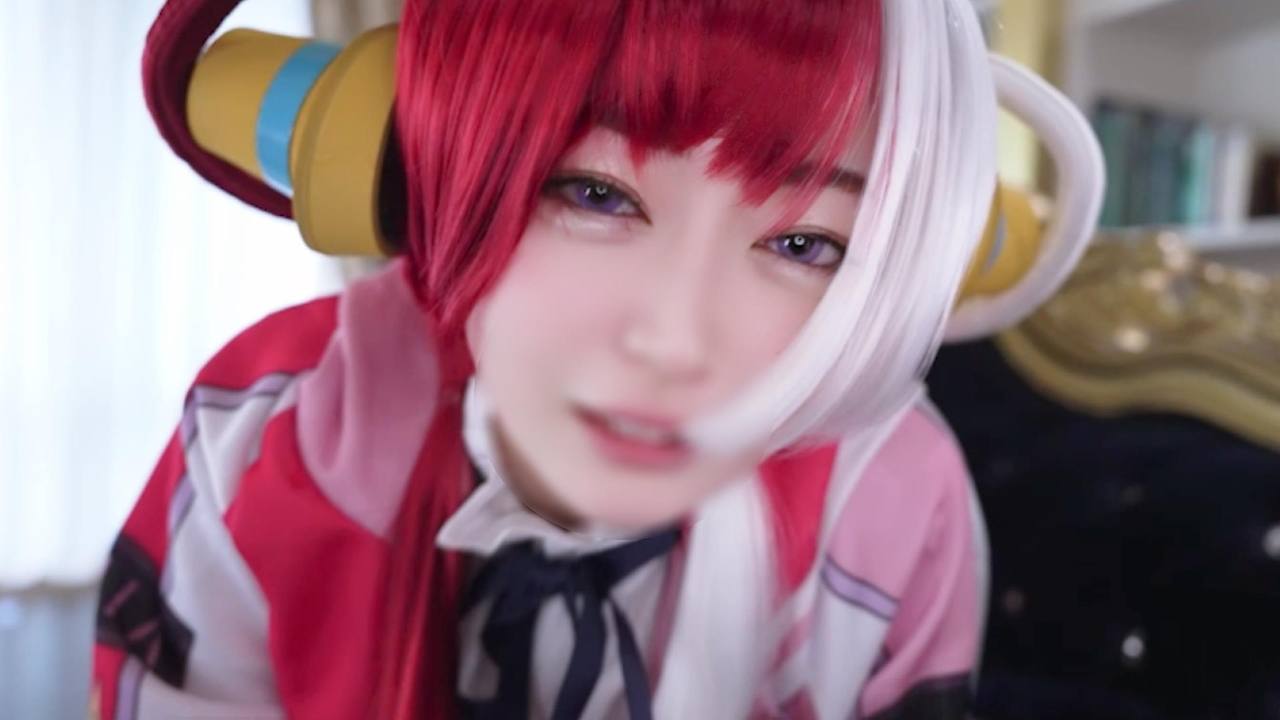 【11連続イキ狂い】有名SNSで大バズり中の18歳レイヤー。おマ〇コ破壊するハードプレイでそのまま容赦ない中出しで妊娠させる鬼畜性行為。 gallery photo 1