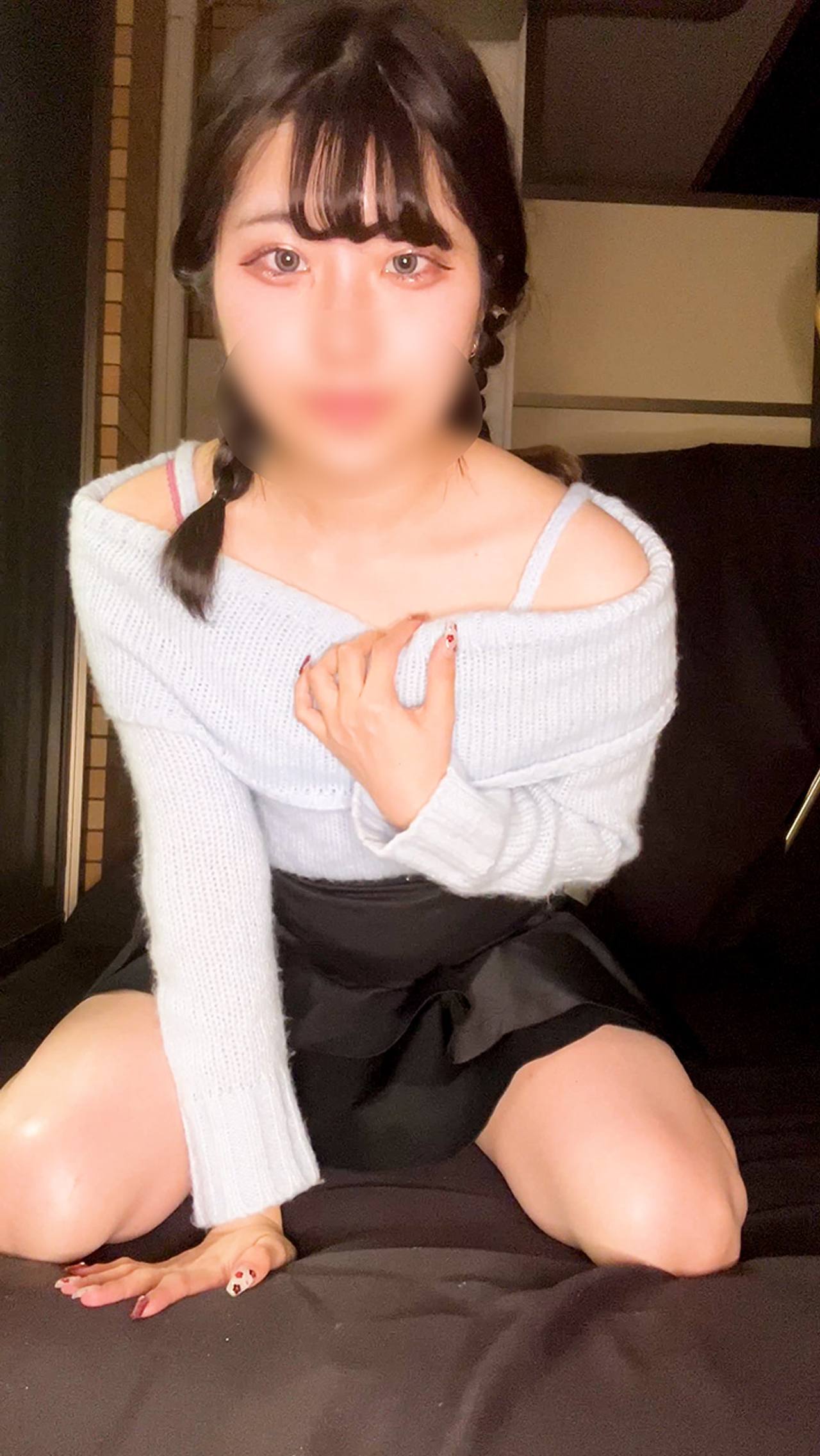 闇堕ちしたかわいすぎる看護師が顔出しベランダオナでアヘ顔ダブルピース１８ gallery photo 2