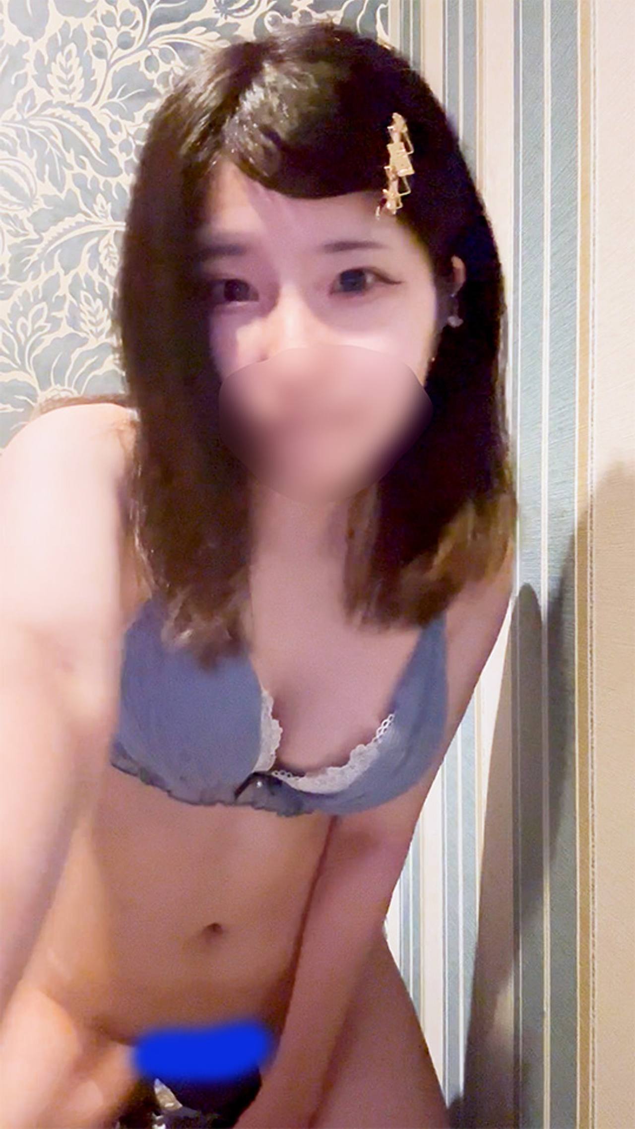 【10個限定価格】闇堕ちしたかわいすぎる看護師、カラオケ内でドキドキ本気イキオナニー２２ gallery photo 10