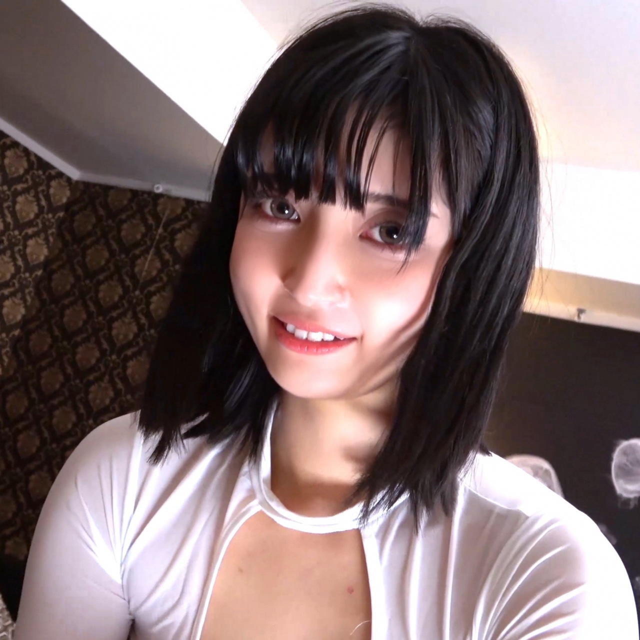 緊急で動画を回しています。呼んだデリ嬢が語学学校で教えていたフランス人ハーフでした。先生の言うことは絶対なので中出ししたいと思います。　特典：4.5GBの『４K』高画質原版 gallery photo 1