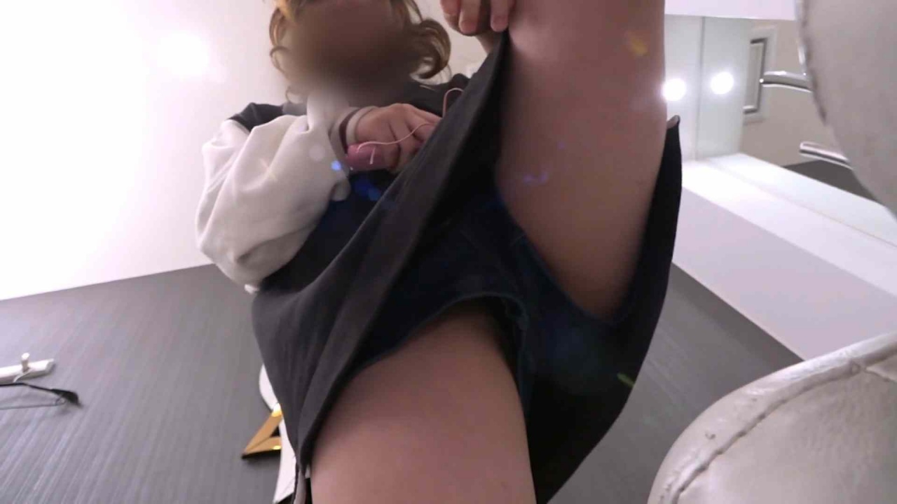 【個撮・**大生】スタイル抜群の巨乳**大生。敏感マンコをクンニ責めすると、愛液ダダ漏れでイキ狂っちゃってます。 gallery photo 1
