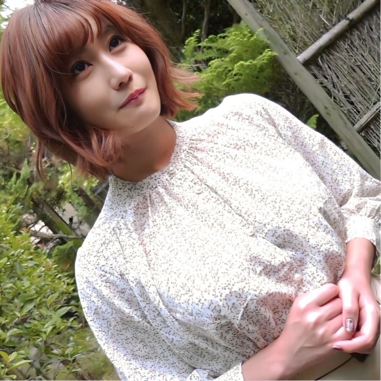 元お天気キャスター・美人アナと一泊二日の温泉旅行。芸能人レベルの美貌と柔らかな胸元に魅せられ… 高画質3シーン構成【数量限定／特典映像付】 gallery photo 1