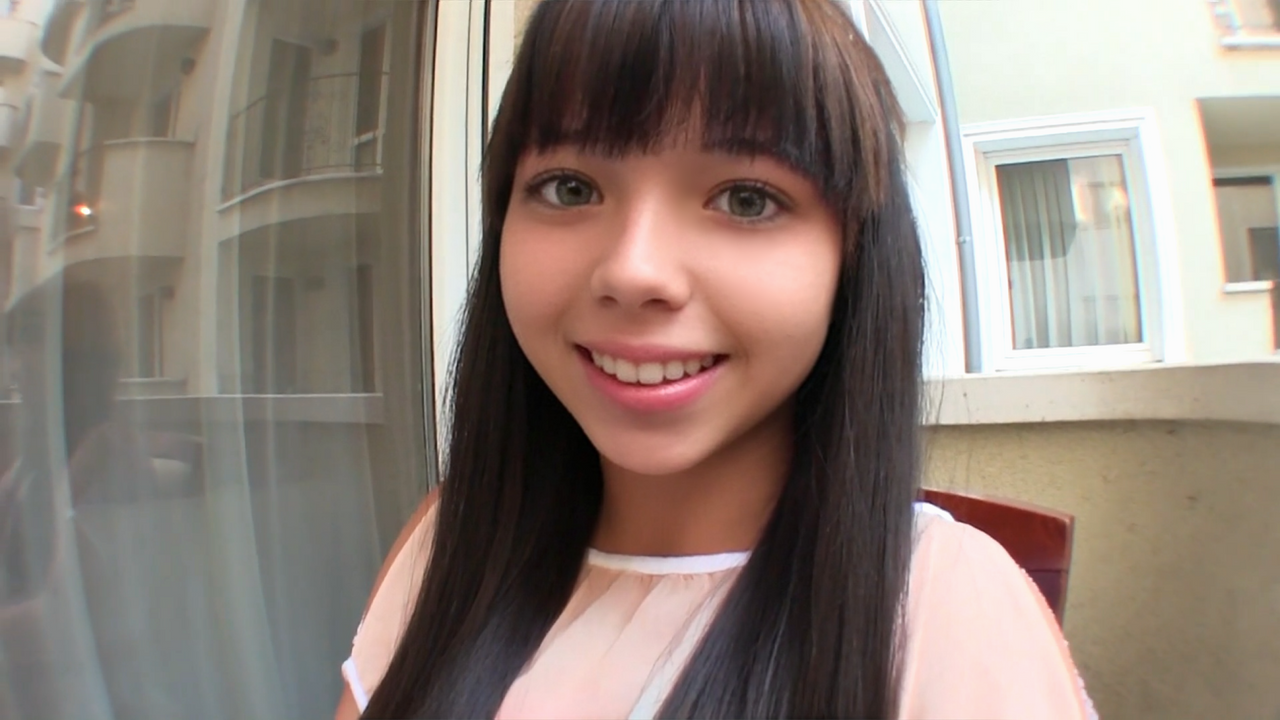 【数量限定】ハンガリー出身の18歳。語学留学の裏側で撮られたまさかの中出し映像※数量限定先着順で原版送付 gallery photo 2