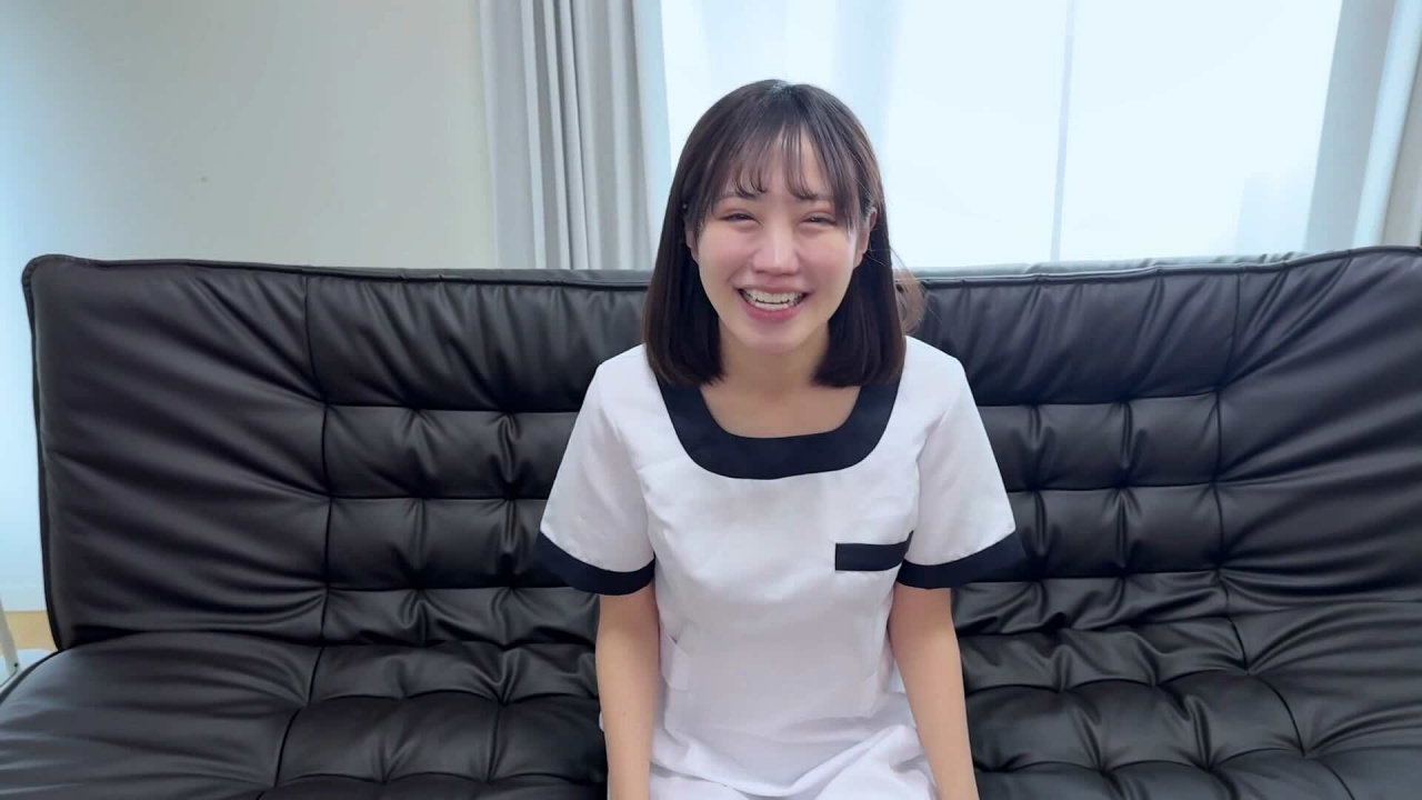 【完全ノーカット/真正6発連続】歯科衛生士ややが5日以上溜めた精*を自前衣装で連続ごっくん gallery photo 1
