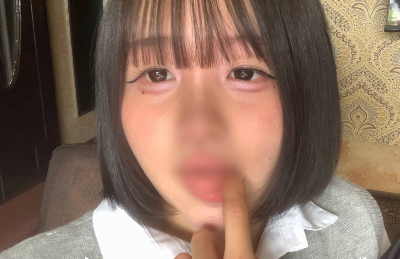 【無修正】　制服黒髪清楚なのにエロすぎる！　甘え上手な***に唾液飲ましてもらう代わりに、綺麗なピンクまんこに精液を膣に流し込む！　 gallery photo 6