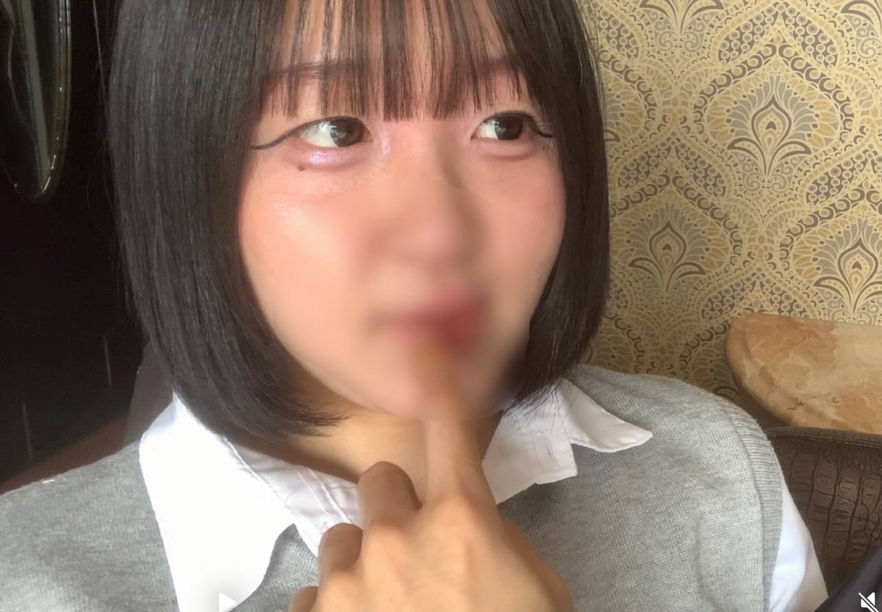 【無修正】　制服黒髪清楚なのにエロすぎる！　甘え上手な***に唾液飲ましてもらう代わりに、綺麗なピンクまんこに精液を膣に流し込む！　 gallery photo 5
