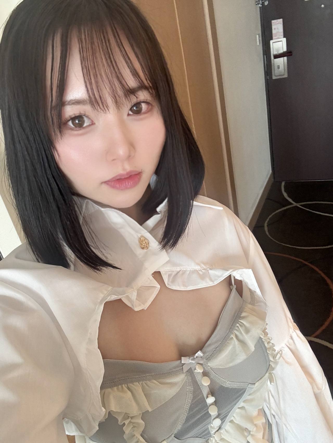 【最新映像】2024年電撃引退した”あの清純Gカップアイドル”FC2で衝撃顔出し本人デビュー。生中出し含む80分超えガチ性行為映像。※売り切れ次第終了 gallery photo 1