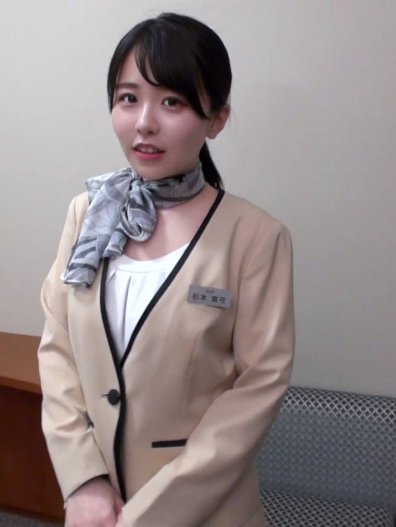 【本名公開】19歳 高級化粧品 新卒美人スタッフにゴム無し生中出し / 希少個撮ハメ撮り。【高画質完全版】 gallery photo 1