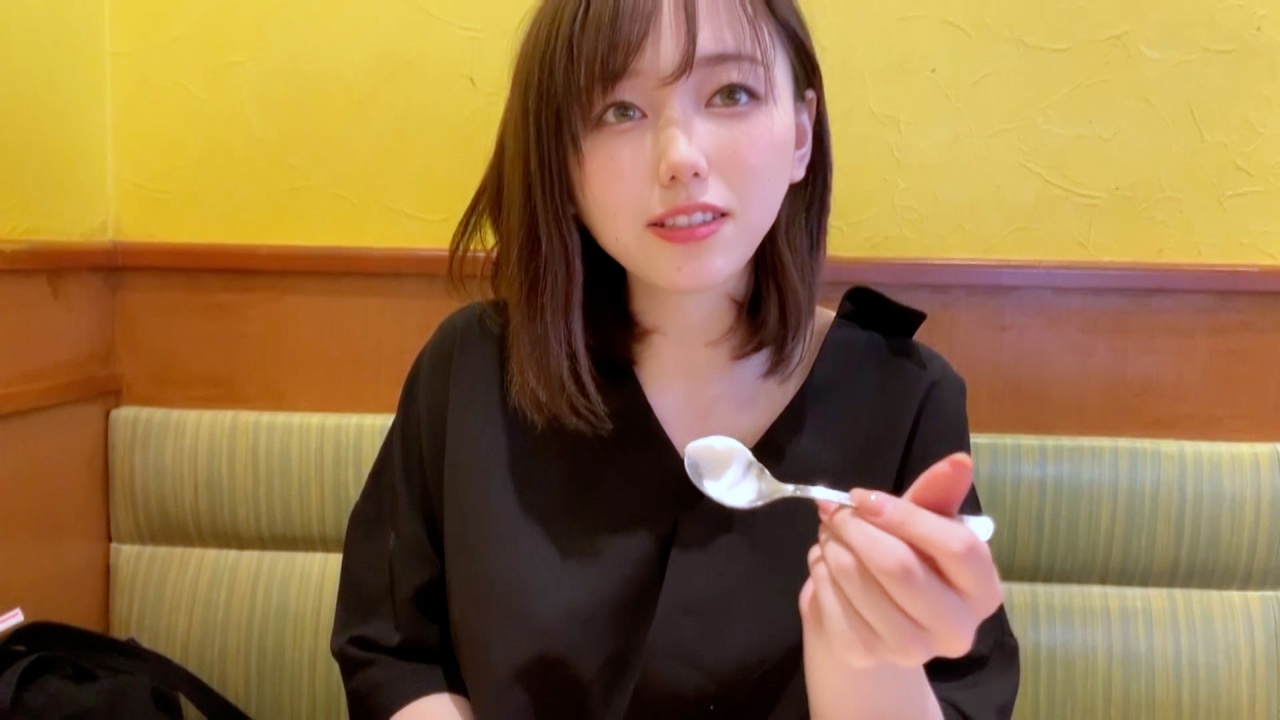 【完全顔出し】『148cm Gカップ新卒保育士』SS級激レア美女とのゴム無しハメ撮り映像。※在庫限り gallery photo 1