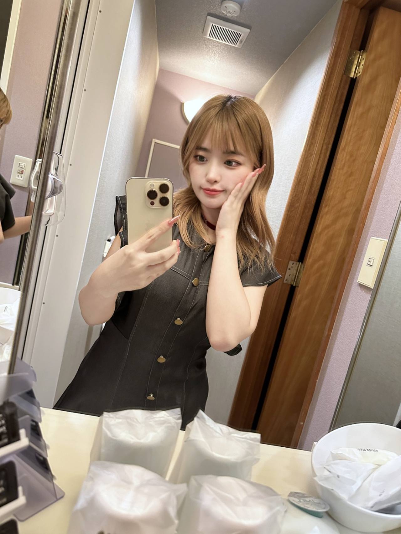 【1回200万円】”19歳人気Gカップハーフモデル”本日限定で顔出し初公開。喉奥フェラから絶頂中出しまで全て見れます。※順次値上げ gallery photo 1
