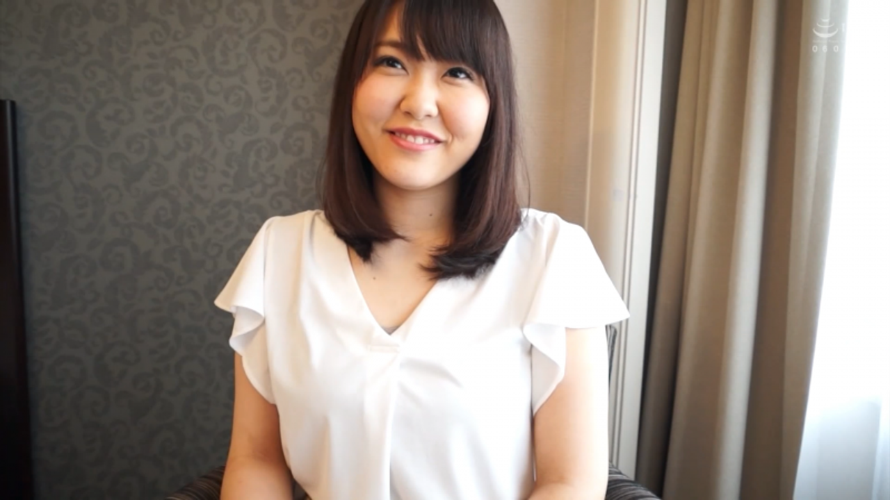 【人妻爆乳】この乳を見ずにデカパイを語るな！[10] gallery photo 1