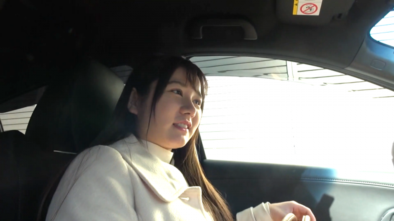 【みか】彼氏に内緒で同じバイト先の先輩とホテルでハメ撮り♥ gallery photo 4