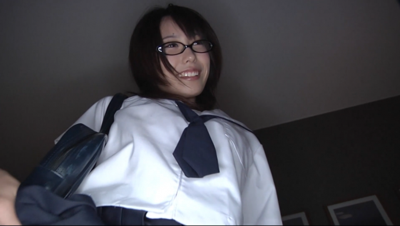 【期間限定大幅ｾｰﾙ!】ヨダレまみれのフェラが超エロいショートカットお*さんに顔射/無 gallery photo 2