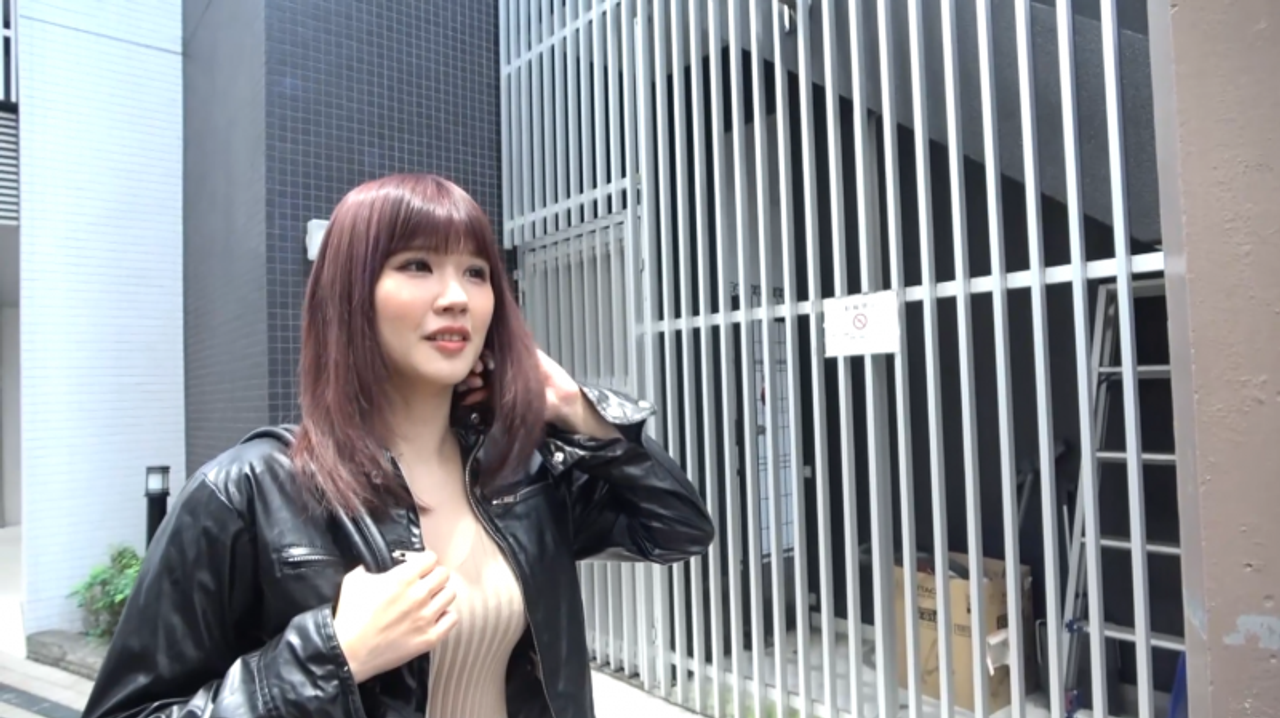 【期間限定90％OFF!】よだれを垂らしてのイラマチオがヤバい若妻の動画 gallery photo 2