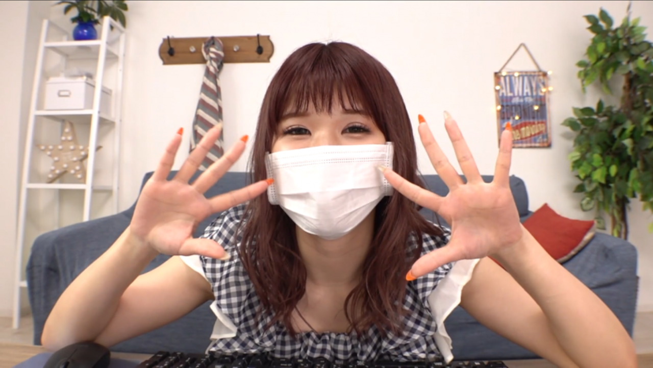 【期間限定90％OFF!】エロライバーが配信中にセフレとセックスして祭になったときのヤツ gallery photo 2