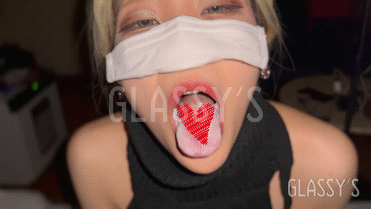 #23 小柄な巨乳の金髪ギャルがセクシーな衣装でご奉仕│GLASSY'S gallery photo 10