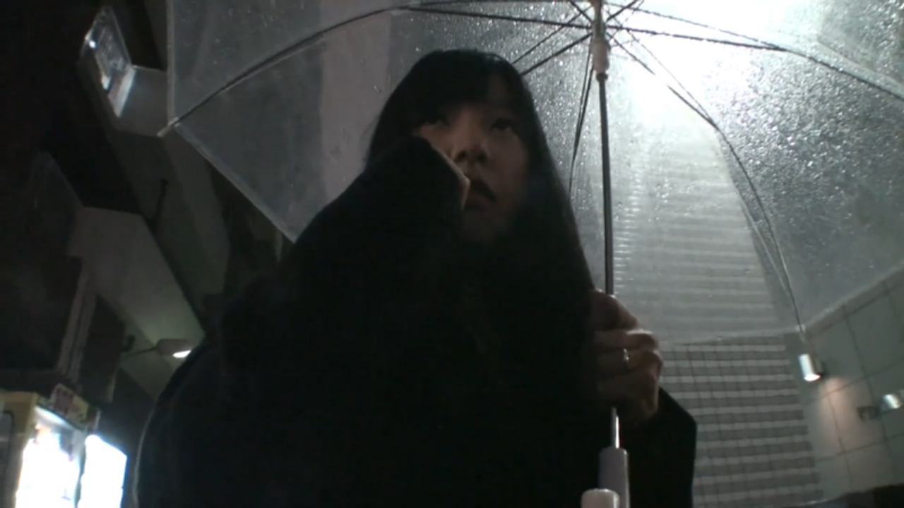 スカートめくれば、まさかのTバック!! 清楚に見える奧さんの隠れたやる気はパンツに現る！? 隠れビッチな淫乱妻　⑩ gallery photo 7